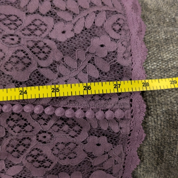 New with tags! Torrid Lace V-Neck Top in Purple - Picture 13 of 14